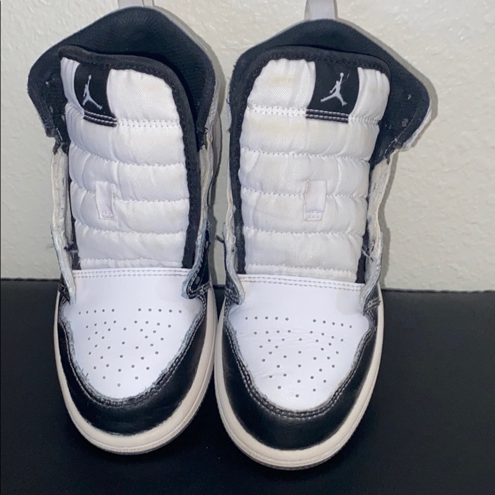 Air Jordan 1 mid